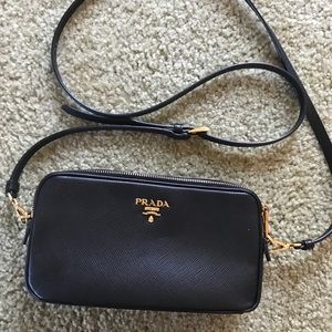 💯%Authentic Prada cross body bag